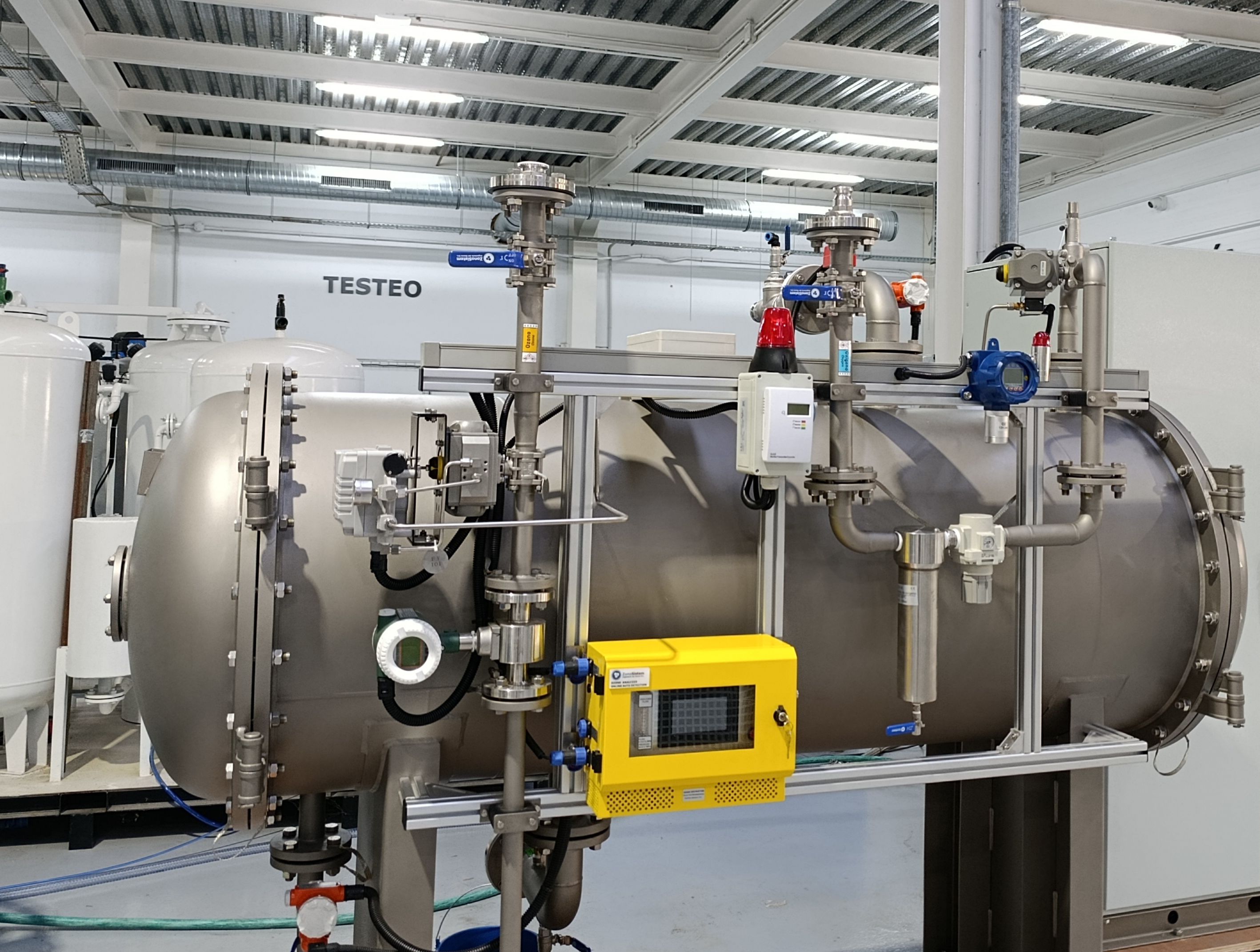 Generador de Ozono de 7500 gO3/h utilizado para tratamiento de agua pública